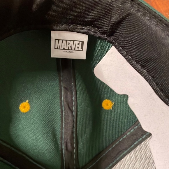 NEW Authentic Marvel’s Disney+ Loki SnapBack Brimmed Cap - Picture 5 of 7